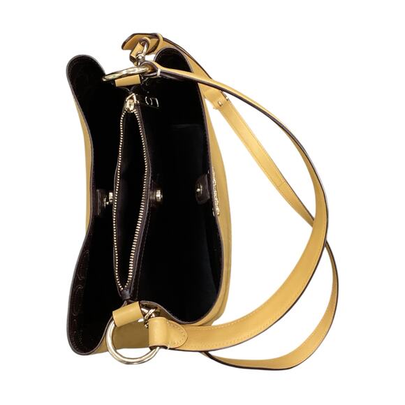 NWOT Coach Town Bucket Bag in Signature Leather in Yellow #1008 - Picture 4 of 4